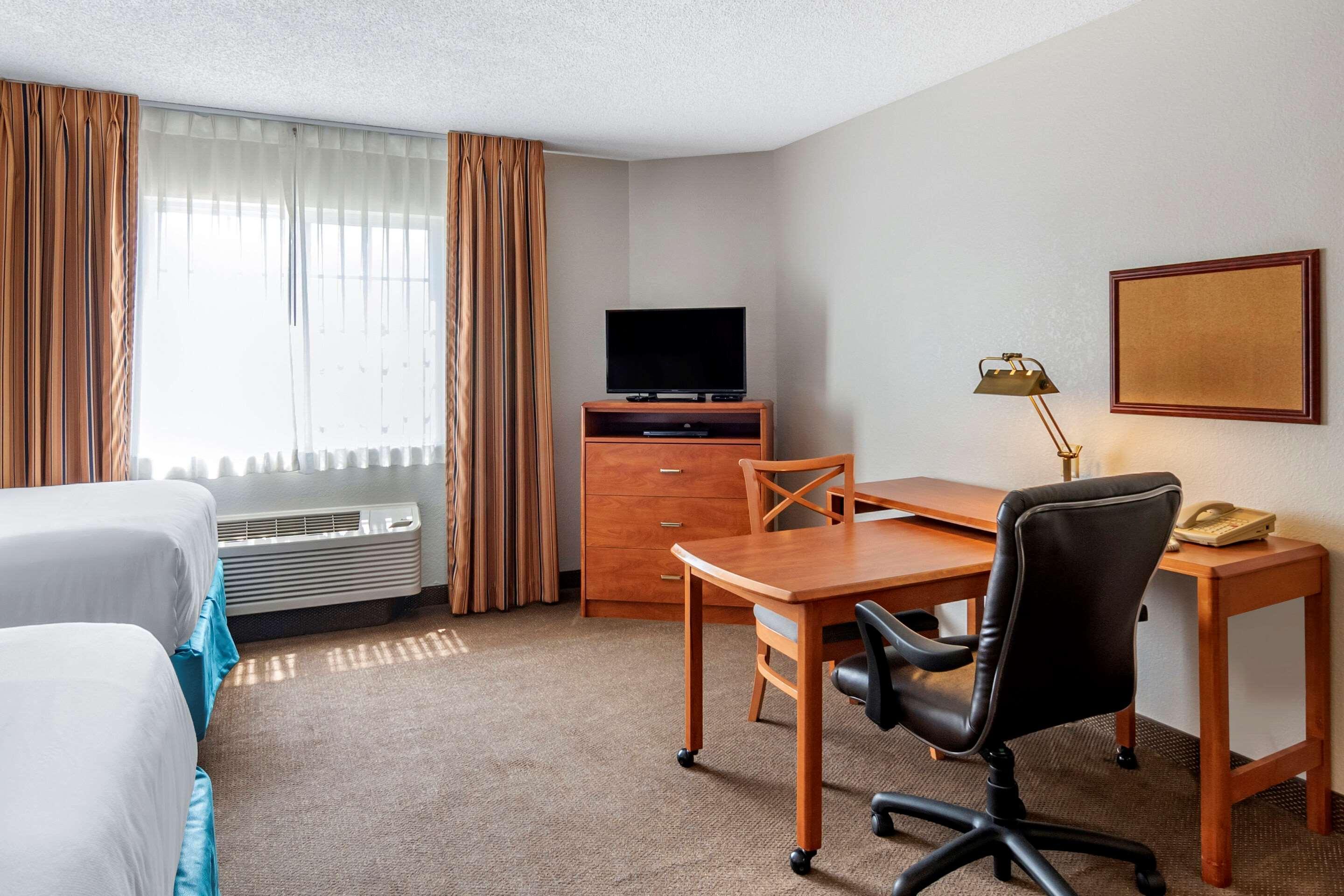 Mainstay Suites Emporia Εξωτερικό φωτογραφία