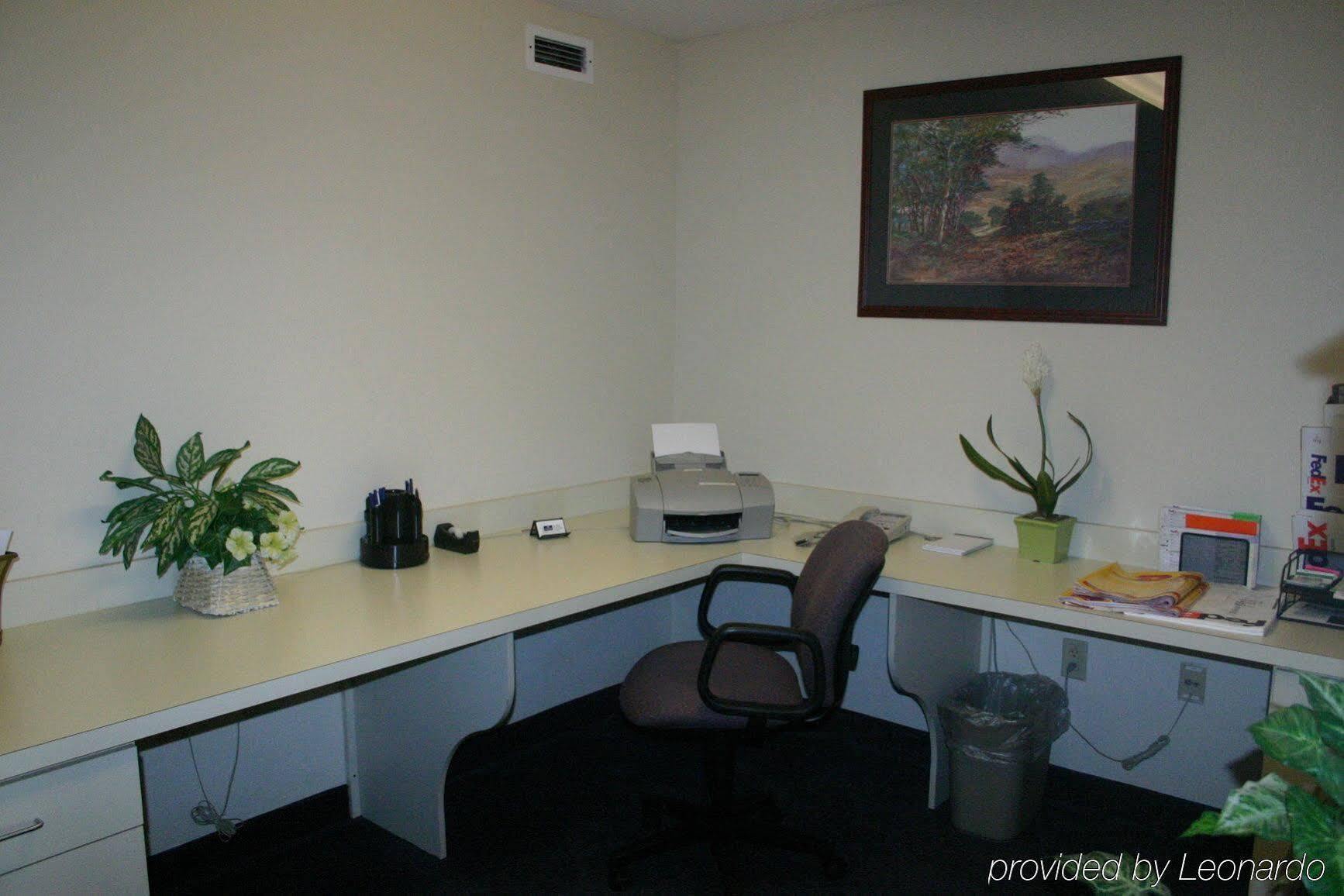 Mainstay Suites Emporia Εξωτερικό φωτογραφία