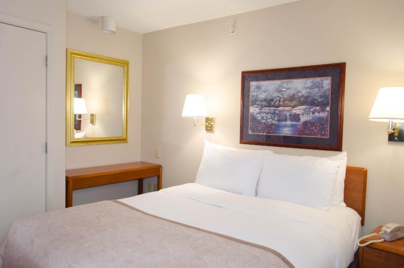 Mainstay Suites Emporia Εξωτερικό φωτογραφία